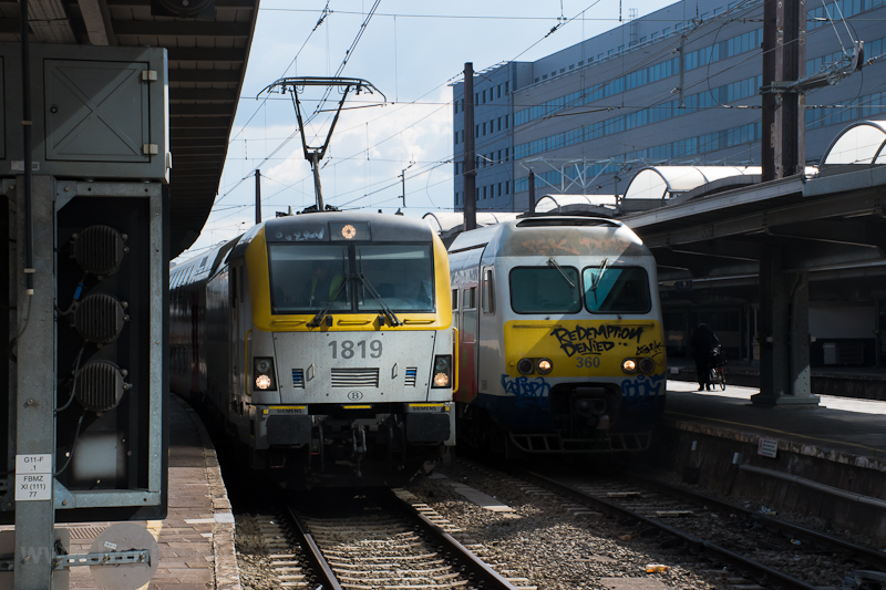 Az SNCB 1819-es Vectron-előd s az AM80 360 Bruxelles Midi / Brussels Zuid llomson fot