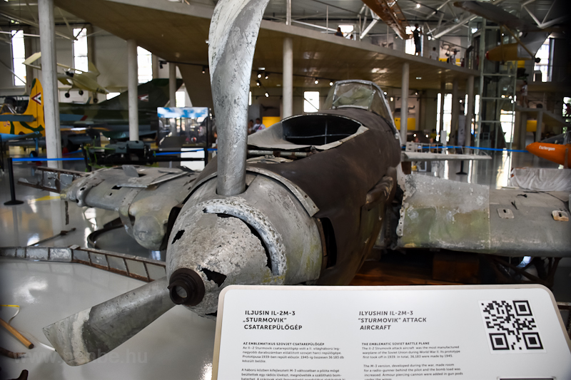 Iljusin IL-2M-3 Sturmovik csatareplőgp - a Balatonba zuhant pldny a Szolnoki Replsi Mzeumban (REPTR) van killtva
 fot