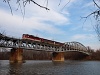 240-es Laminátka a komáromi Vág-Duna hídon
