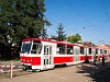 A KT8D5 211-es villamos piros-fehér, régi festésben Miskolcon
