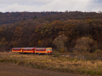 The MV-START 117 243 seen between Acsa-Erdőkrt and Pspkhatvan