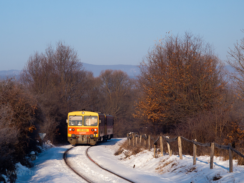 The MV-START 117 243 seen between Szokolya and Berkenye photo