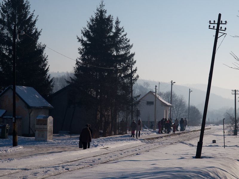 Passengers at Berkenye photo