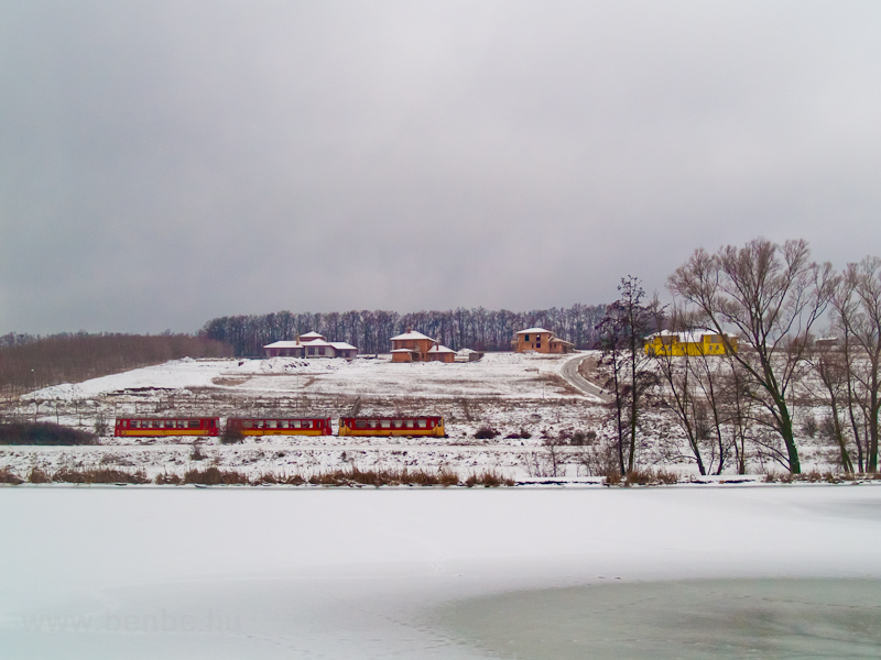 The Bzmot 341 near the lake at Berkenye  photo