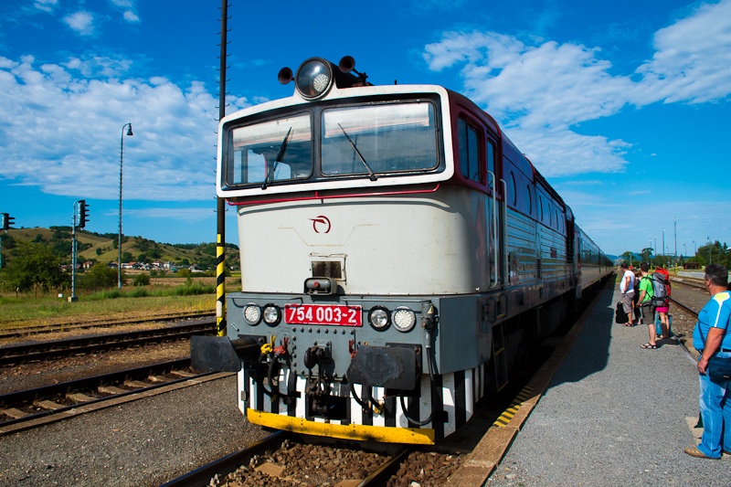 A ŽSSK 754 003-2 Feled fot