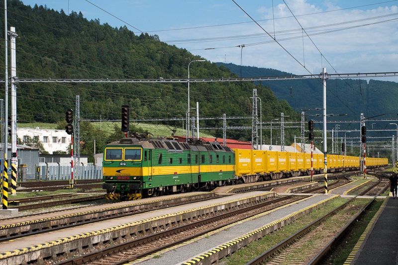 The ŽSSKC 131 047-3 seen at Margecany photo
