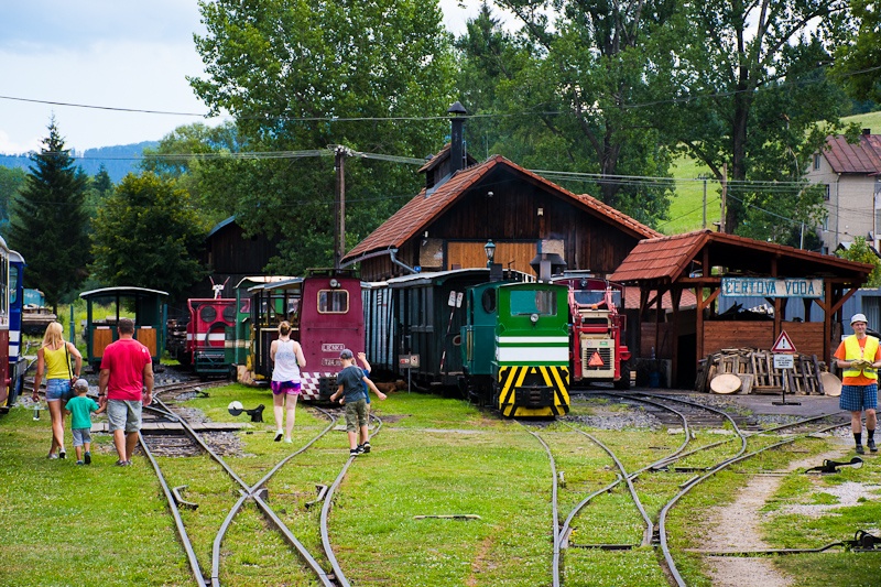 Small locomotives at Č photo