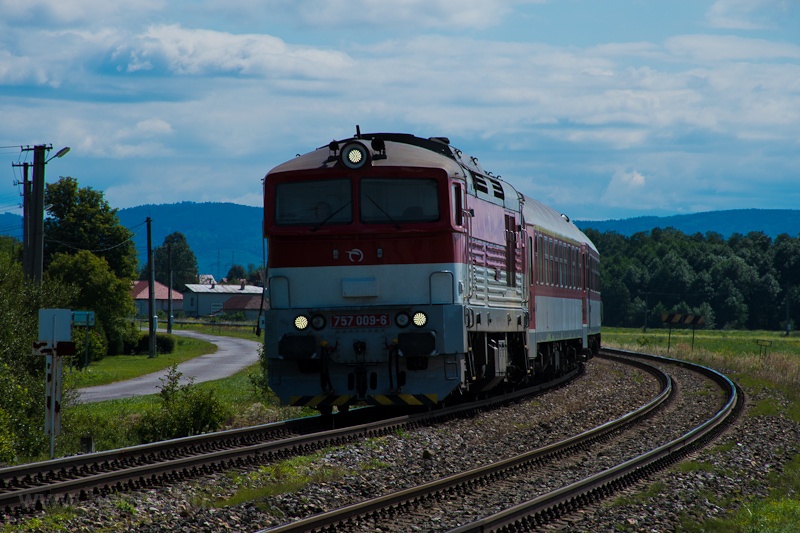 The ŽSSK 757 009-6 see photo