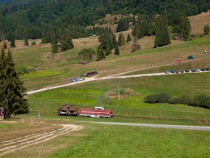 A ČSD T444 1082 Gmrvg s Fenyves kztt fot