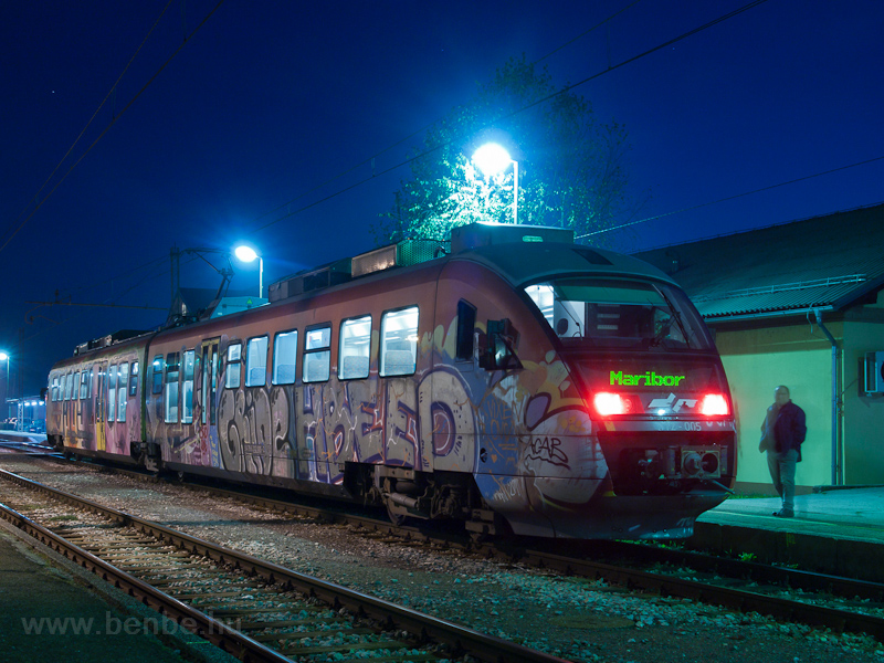 The SŽ 312 005 seen at photo
