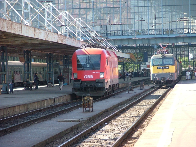 Erlebniszug Wiesel-kocsikkal Budapest Nyugati pu.-n fot