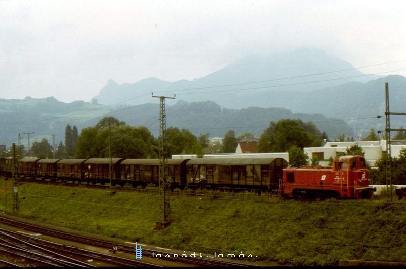 2067 018-8 Salzburgnl dolgozik komoly terhvel 1988 szeptember 6-n fot