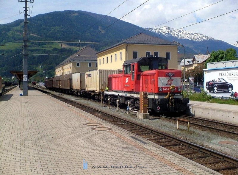 2006. május 16-án Tasnádi Tamás ottjártakor 2068 039-3-as mozdony Lienzben dolgozott fotó