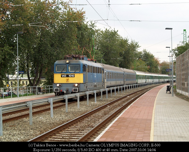 The V43 1010 with an IC train from Szeged at Ferihegy photo