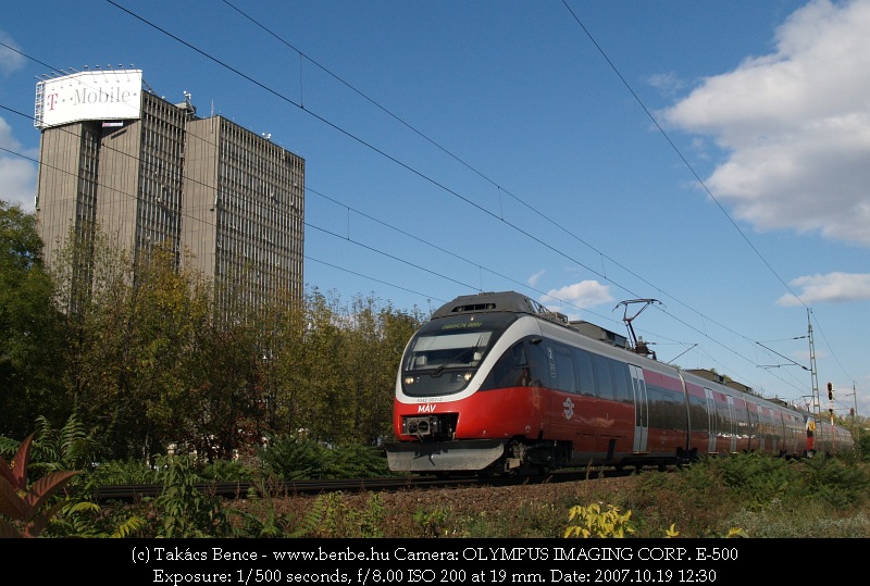 The Talent type EMU 5342 002-2 is a passanger train to Ororszlány photo