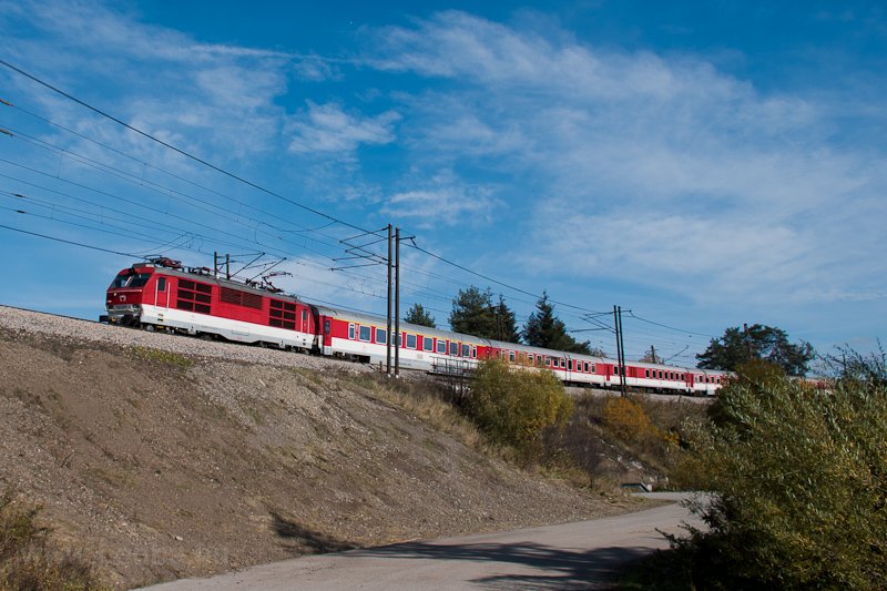 The ŽSSK 350  017-0 se photo