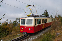 The ŽSSK 405 953-1 seen between Štrbsk pleso and Tatransk Lieskovec