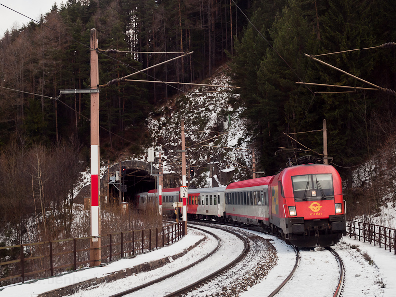 A GYSEV 1116 058-7 Wolfsbergkogel megllhelyen a Kartnerkogel-Tunnel s a Kartnerkogel-Viadukt kztt fot
