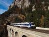 The BB 1142 305 seen between Wolfsbergkogel and Breitenstein