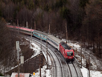 The BB 1116 087 seen between Wolfsbergkogel and Breitenstein