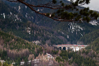 A typical view of the Semmeringbahn - an BB 1142 is hauling an InterCity to Graz on the Kalte Rinne-viadukt