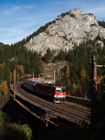 The BB 1144 229 seen between Breitenstein and Wolfsbergkogel