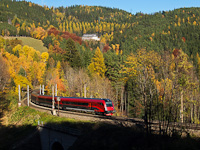 An BB railjet trainset is seen between Klamm-Schottwien and Breitenstein