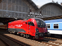 The BB 1216 229 <q>railjet</q> seen at Praha hlavn ndraž