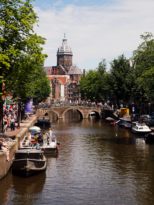 Hajkzs Amszterdam csatornin fot