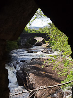 A Loch Ness-be torkoll Moriston foly Invermoriston falvacsknl