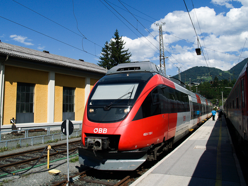 The ÖBB 4024 110-1 seen at  photo