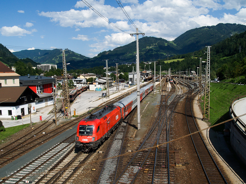 The ÖBB 1116 132-0 seen at  picture