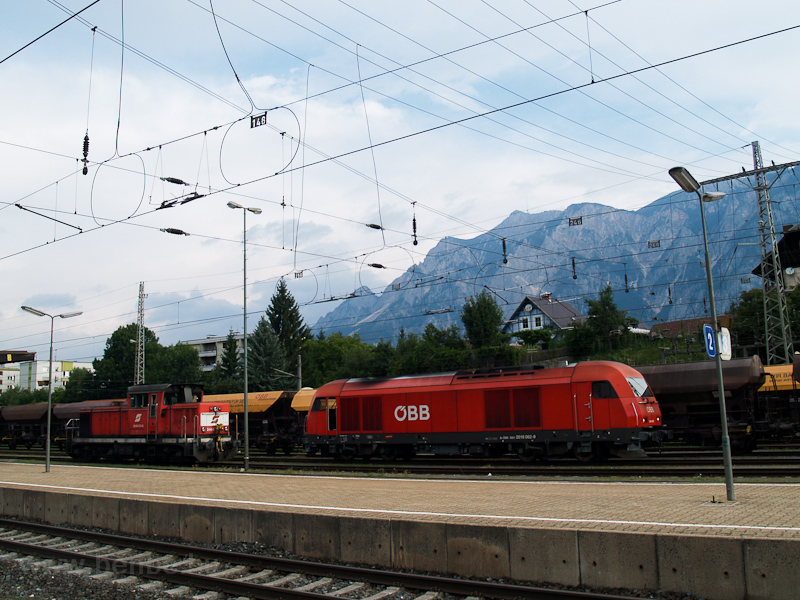 The ÖBB 2016 062 and the 20 photo