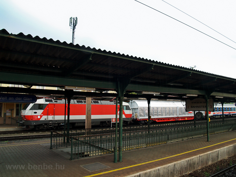 The ÖBB 1014 014-3 seen at  photo