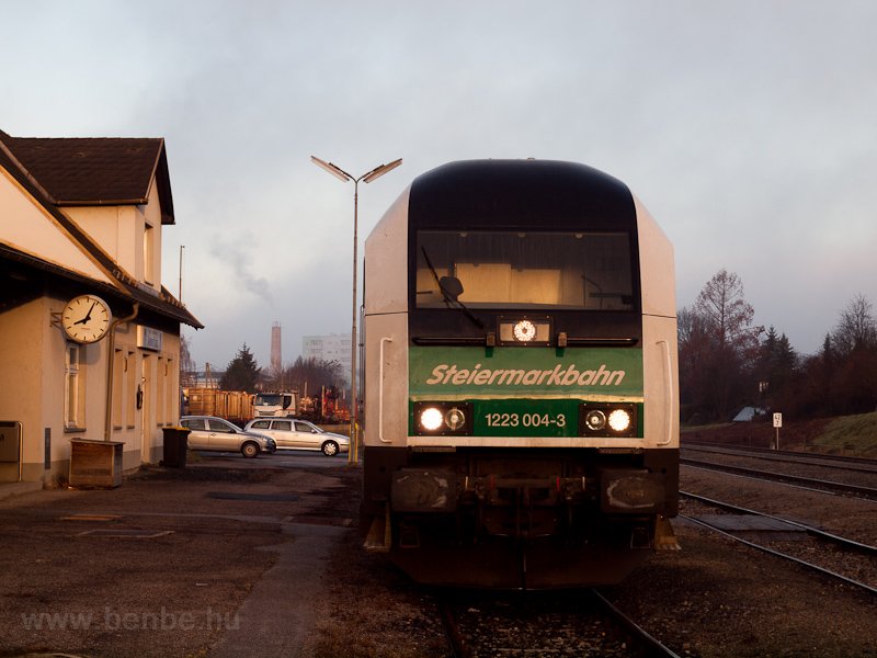 The StLB 1223 004-3 seen at photo