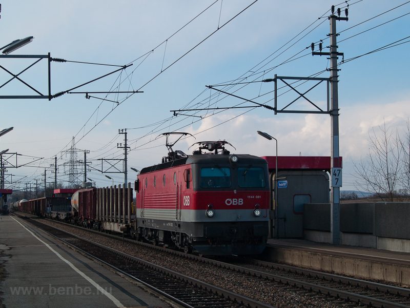 A ÖBB 1144 031 Pándorfalu község megállóhelyen fotó