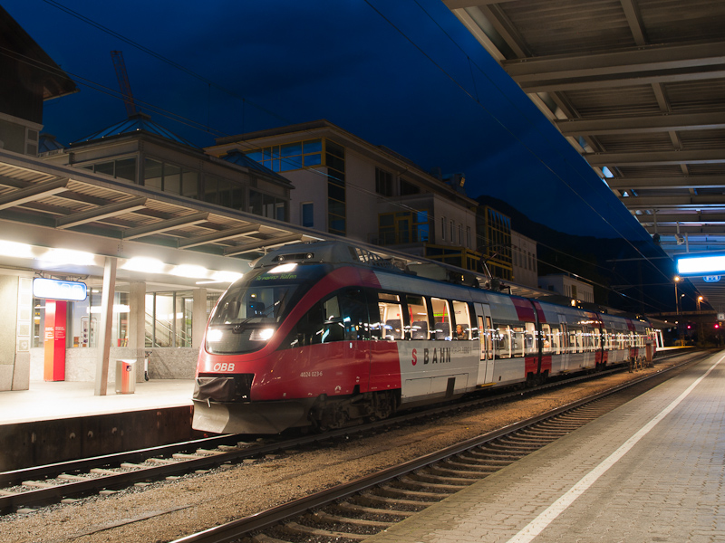 The ÖBB 4024 023-6 seen at  photo