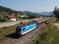 Az ÖBB 1215 234 Peggau-Deutschfeistritz és Stübing között a ČD Najbrt színeibe öltöztetve, de ÖBB railjet szerelvényt húzva