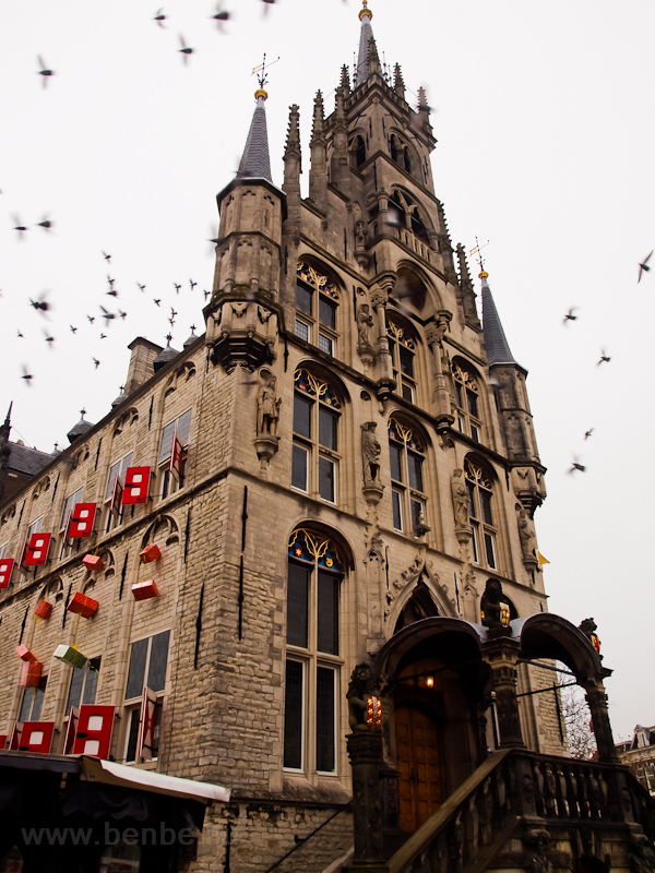The gothic Town Hall of Gou picture