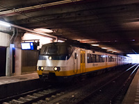 Egy NS Sprinter motorvonat Utrecht Centraal llomson