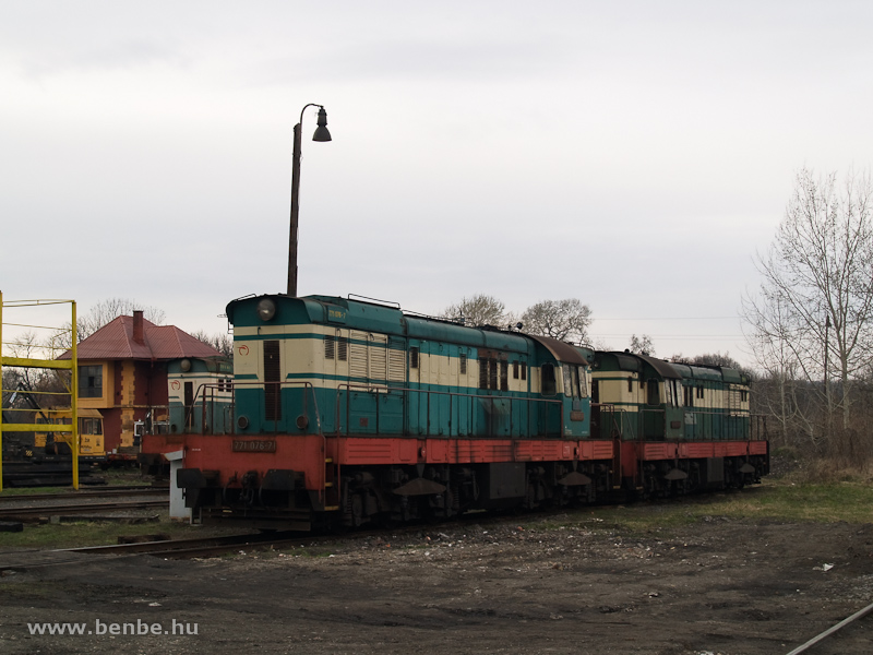 The ŽSCS 771 076-7 at Flek (Fil'akovo, Slovakia) photo