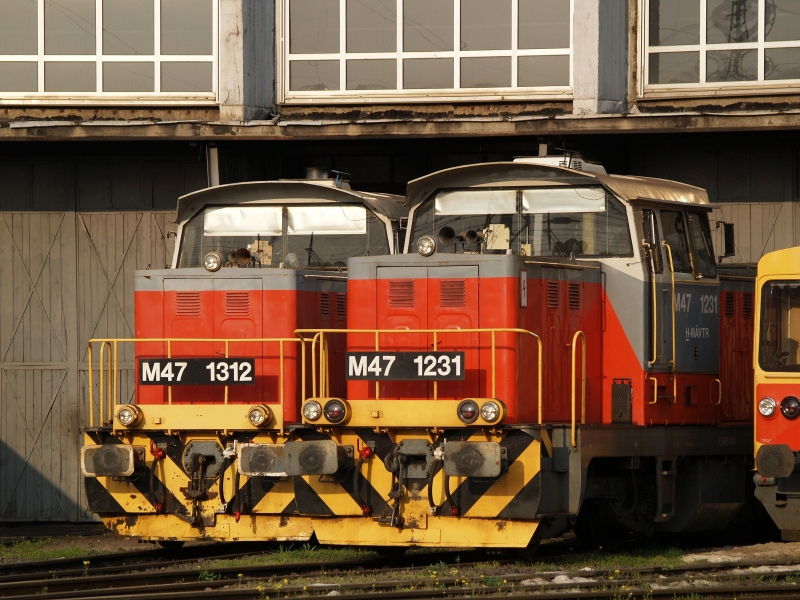 M47 1312 és M47 1231 a székesfehérvári fűtőházban fotó