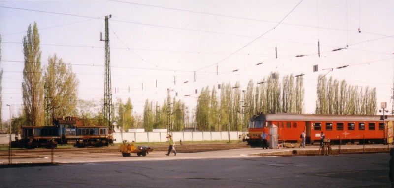 Btx 007 és V46 048 Pécsett fotó