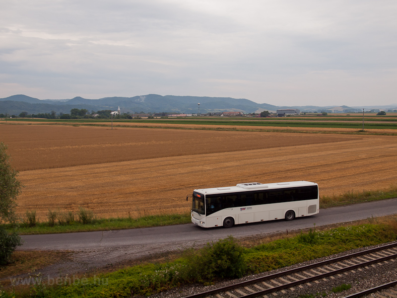 A bus photo