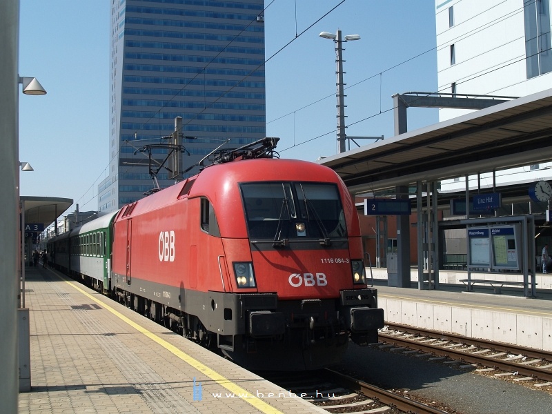 1116 084-3 Linz/Donau Hauptbahnhofon fot