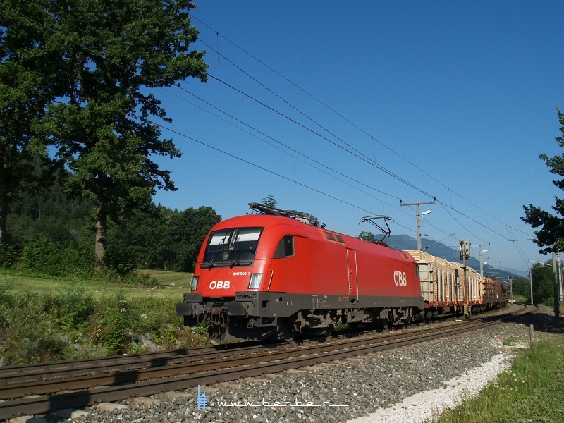 A teher az IC bejárása után azonnal indul is. kép 1016 006-7 Windischgarstenben fotó