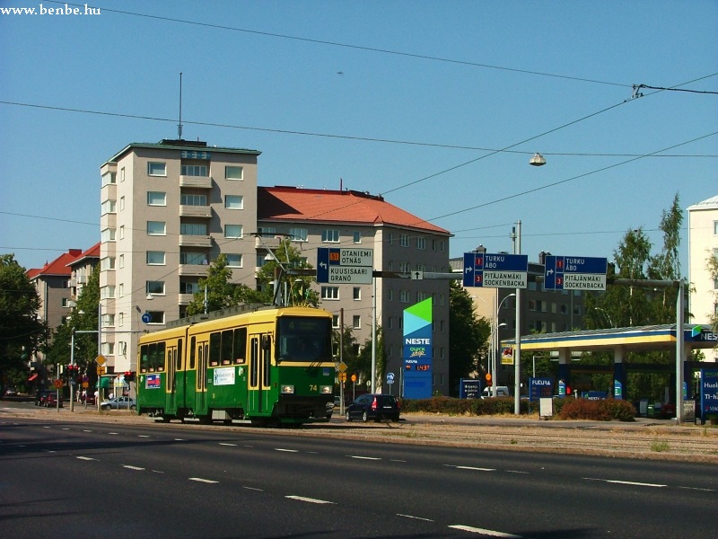 A tram type Nr II. in Munkkiniemi in Helsinki photo