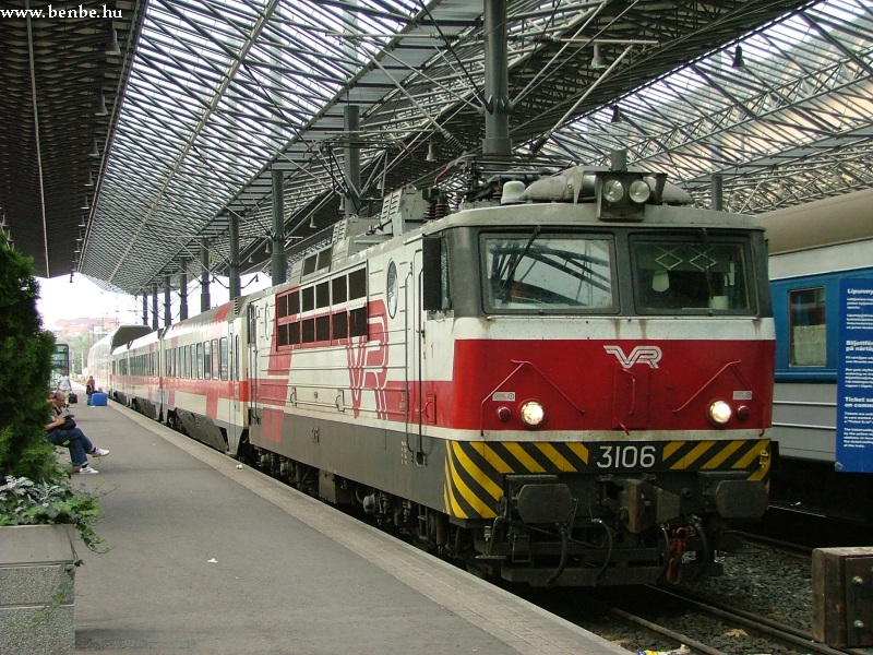 A 3106 szm Sr1 tpus mozdony Helsinkiben fot
