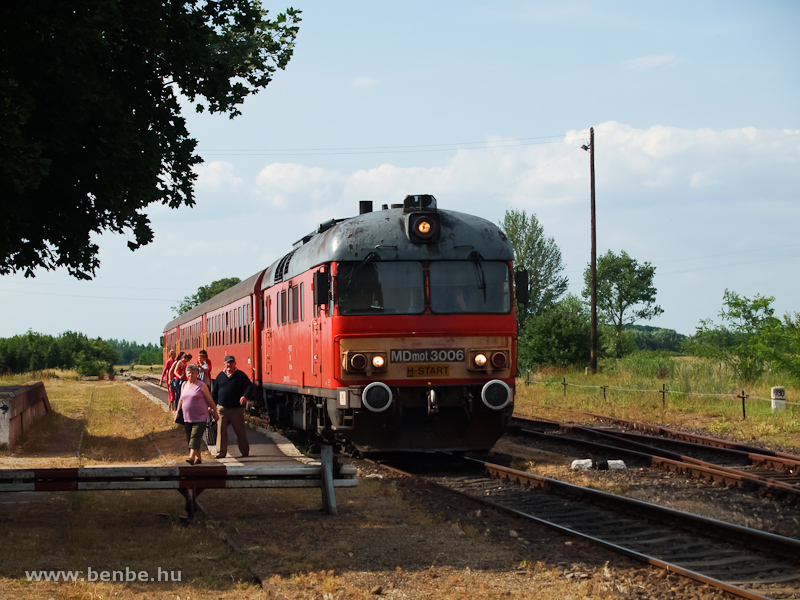 kép MDmot 3006 Nagykerekiben fotó