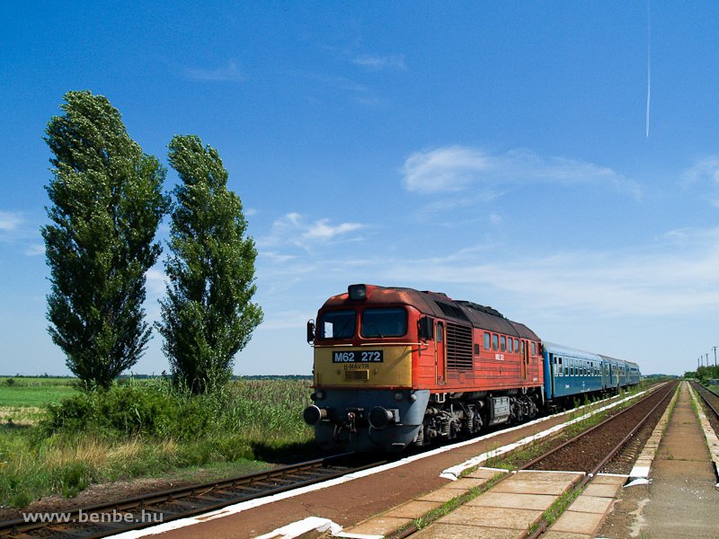 M62 272 Mezőtrkny llomson fot